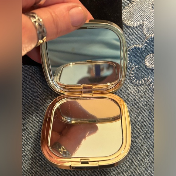 Dolce &Gabanna travel size Mirror Compact with it original pouch - Picture 3 of 10